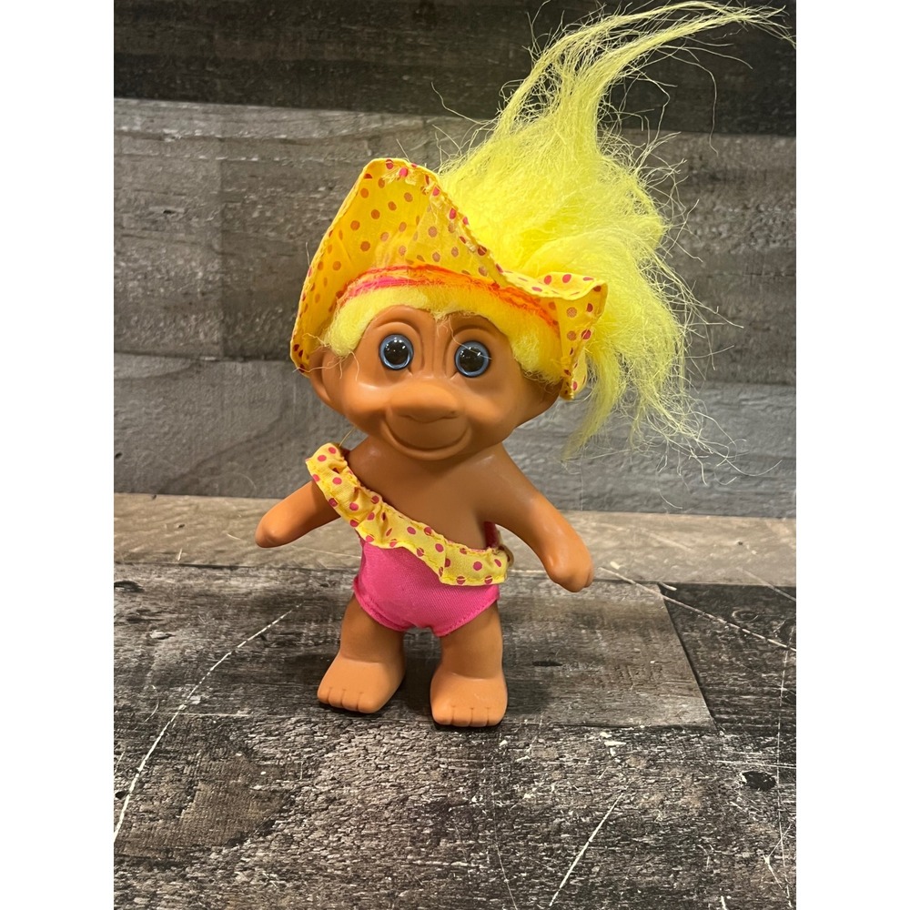 Vintage 1991 TNT Troll Doll Yellow Hair Pink Swimsuit Polka Dot Sun Hat 3 Inch